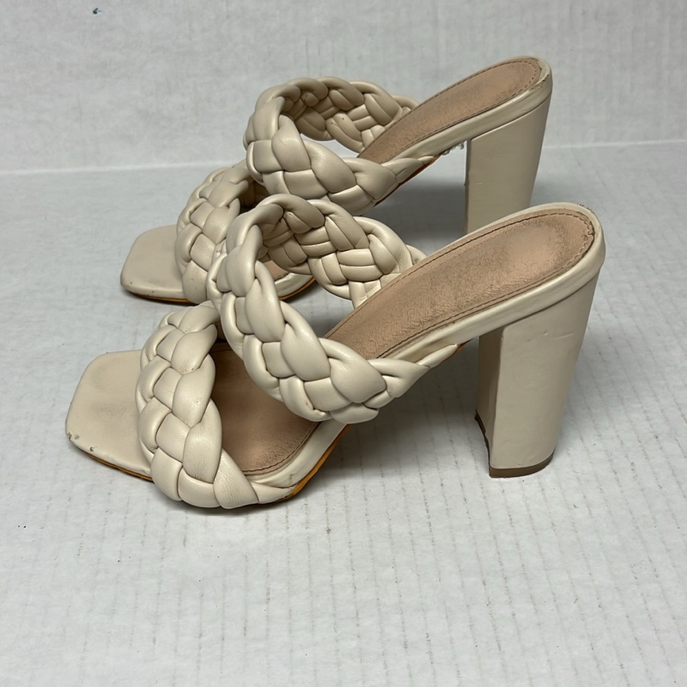 Braided Double Strap Block Heel Sandals – Cream Faux Leather Square Toe Size 7.5 - Picture 9 of 12